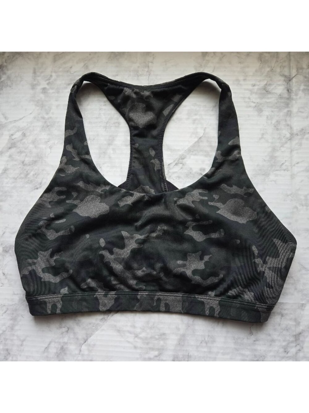 Fabletics Kessler/Boost Medium Impact Sports Bra Womens Sz M (SKU 26-0107)